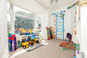 Photo 33- click for photo gallery